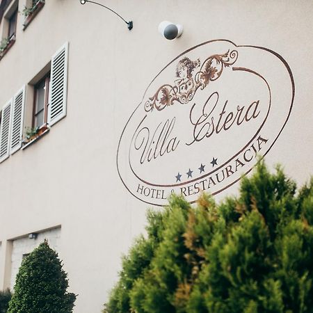 Villa Estera - Hotel & Restauracja Michałowice エクステリア 写真