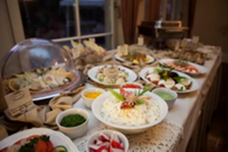 Villa Estera - Hotel & Restauracja Michałowice エクステリア 写真
